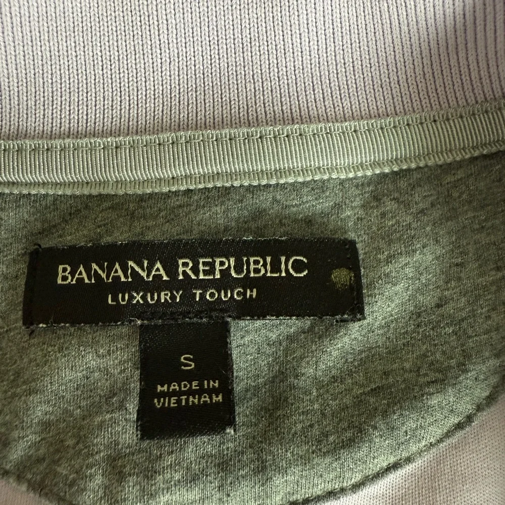 Men’s Banana Republic Luxury Touch Lavender Polo Shirt